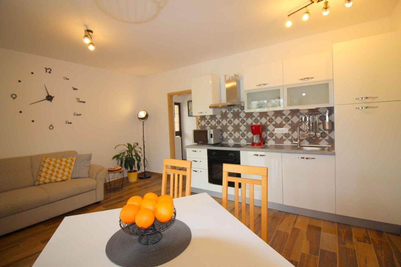 Apartments In Porec/Istrien 9923 Экстерьер фото
